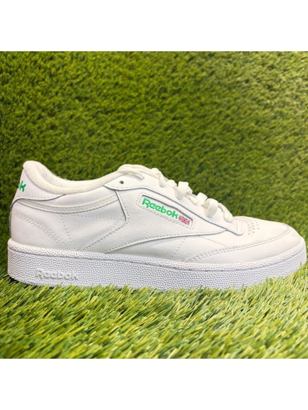 Reebok Club C 85 Mens Size 8 White Green Athletic Lifestyle Shoes Sneakers